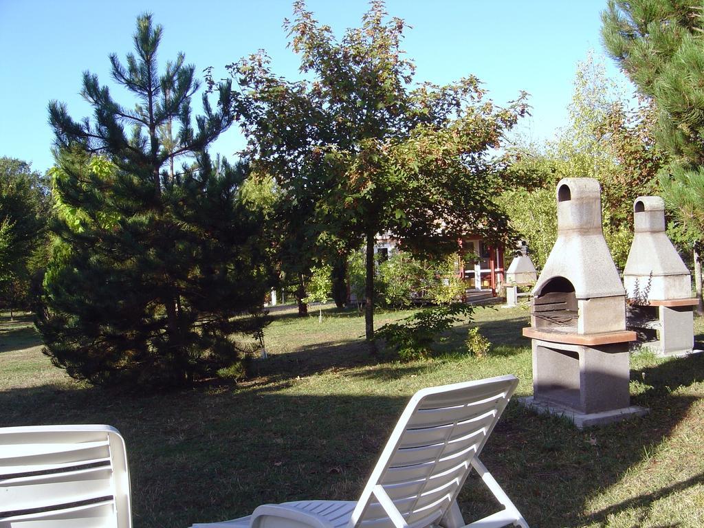 Le Clos Fleuri Ξενοδοχείο Médis Δωμάτιο φωτογραφία